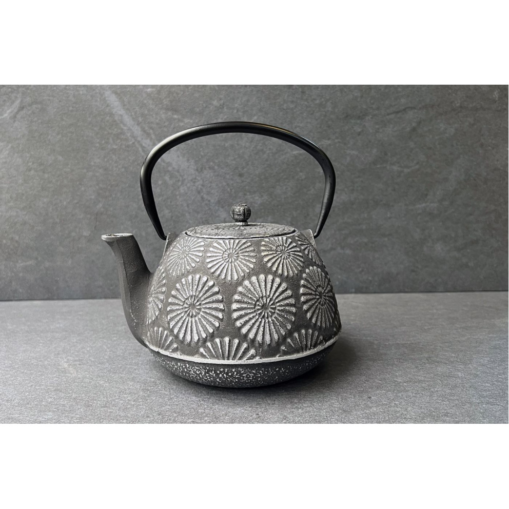 Чугунен чайник IBILI Bali 1200ml
