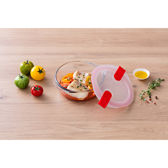 Стъклена кутия с капак 20см х 18см Pyrex - 1 брой